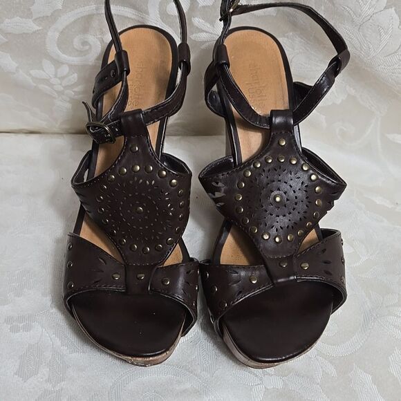 Charlotte Russe Brown Faux Leatger Wedge Sandals - Picture 4 of 7